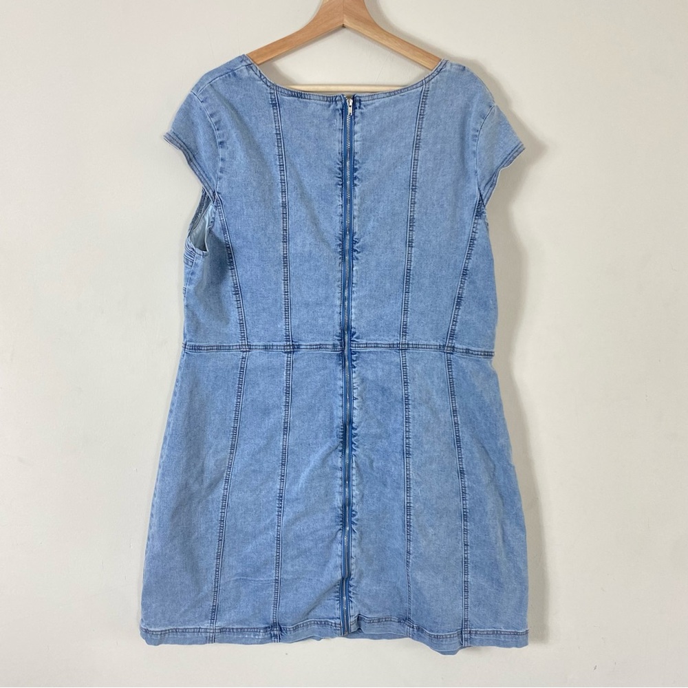 💙2/$20 Sweetheart Neck Denim Mini Dress - Picture 11 of 16